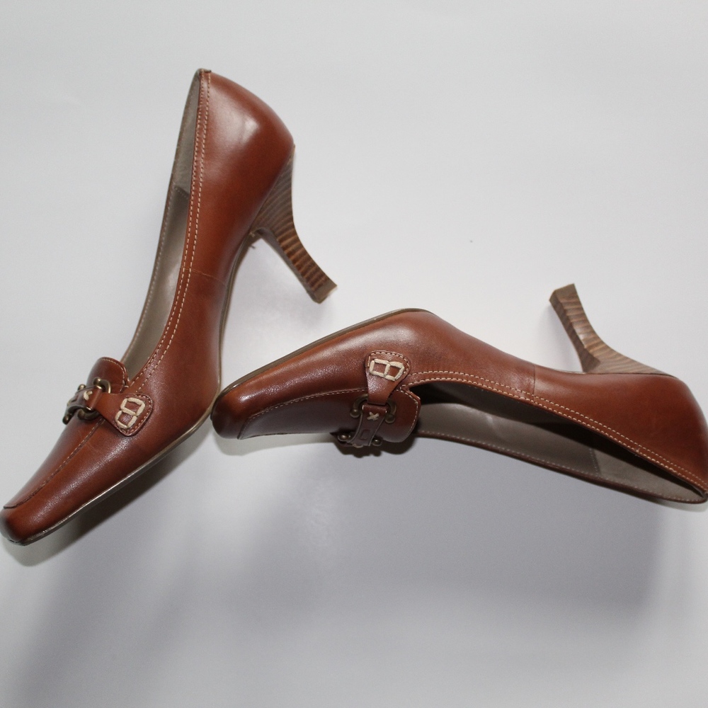 Brown Leather Heels with Square Toe